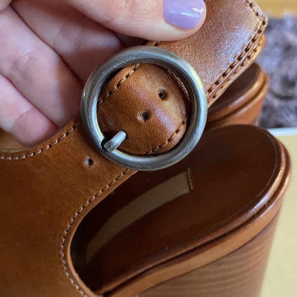 Michael Kors Patras Sandal - Picture 9 of 10